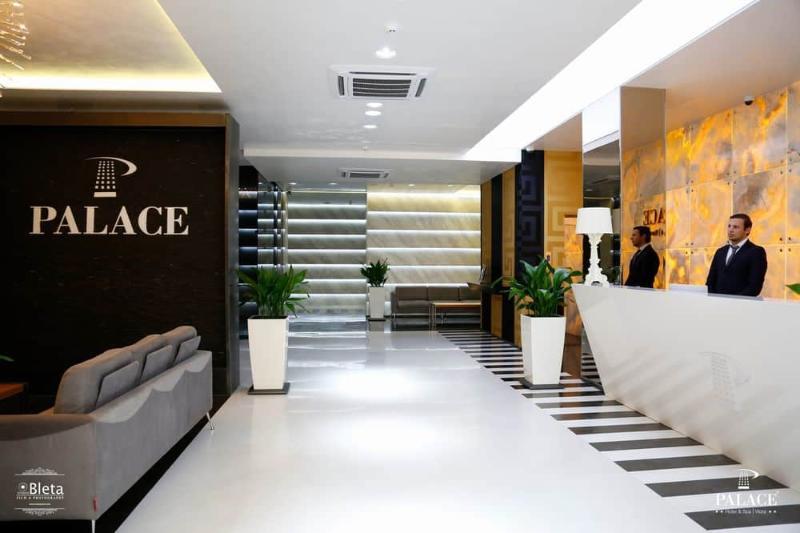 Hotel Palace Vlorë エクステリア 写真