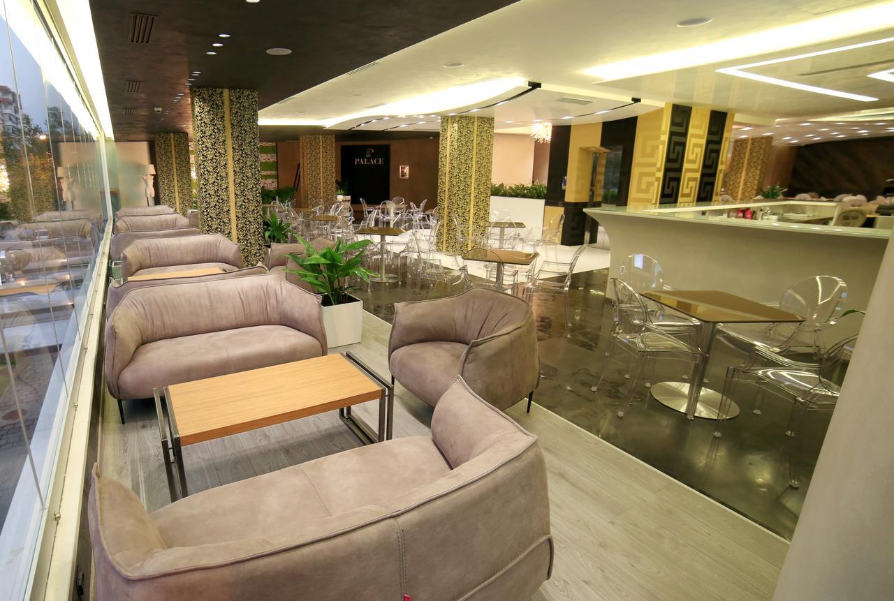 Hotel Palace Vlorë エクステリア 写真