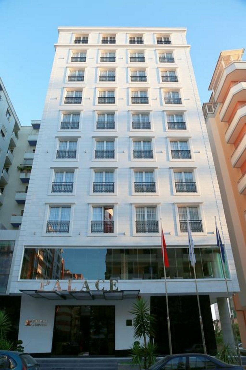Hotel Palace Vlorë エクステリア 写真